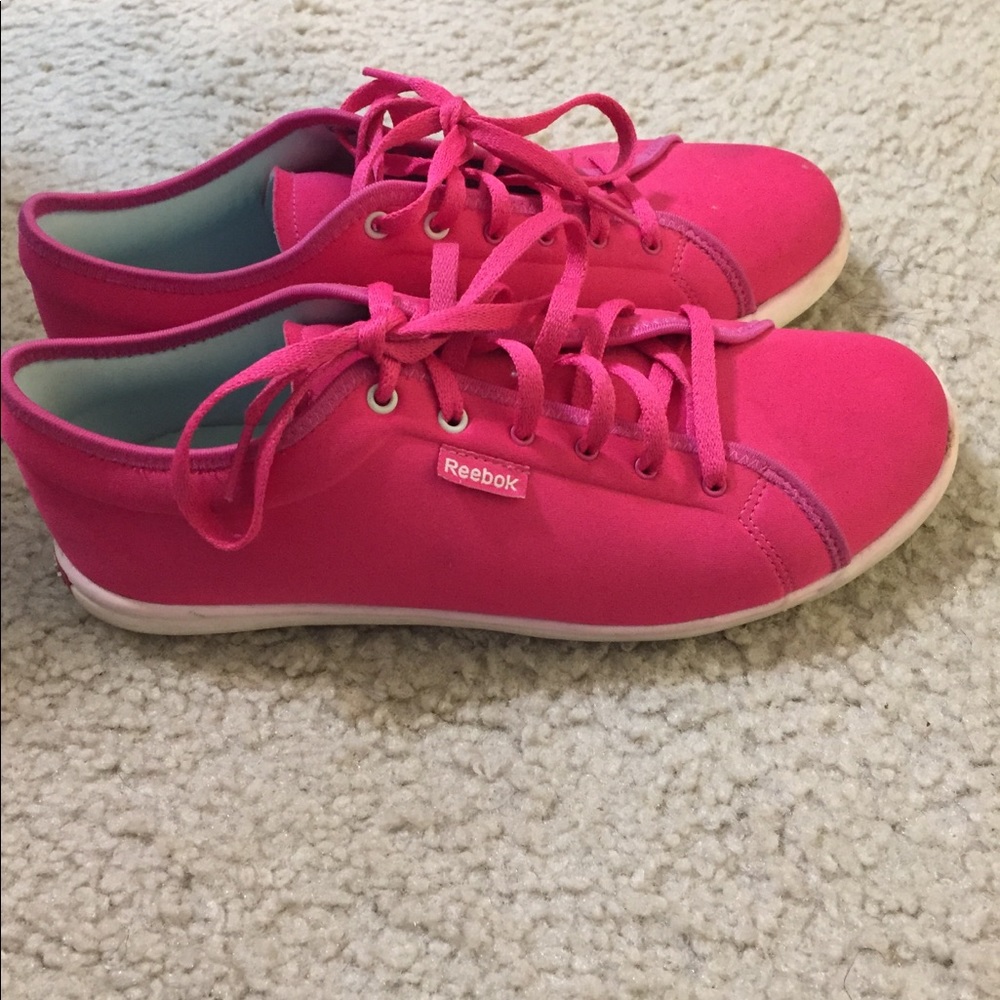 Shoes - Picture 2 of 3